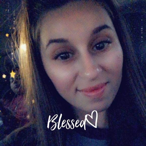 ashley_hubbard